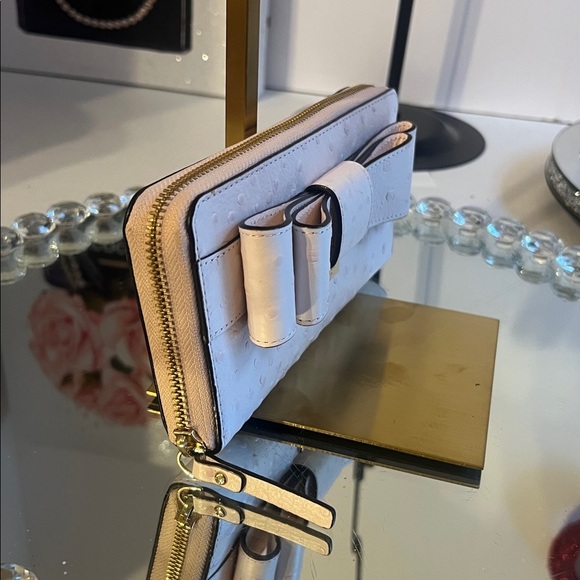 Kate Spade blush pink ostrich leather Large Bow zip round wallet - Picture 4 of 9